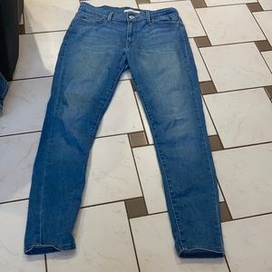 Levi’s 710 Super Skinny Jeans